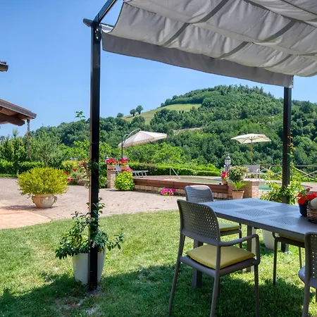 Pet-friendly With Pool Urbino